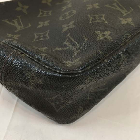 Louis Vuitton Monogram Toilette Pochette 23 Sku# 69871 - Picture 6 of 9